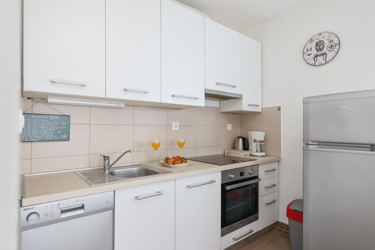Cozy Niko Apartment - Private Parking And Balcony ザダル エクステリア 写真