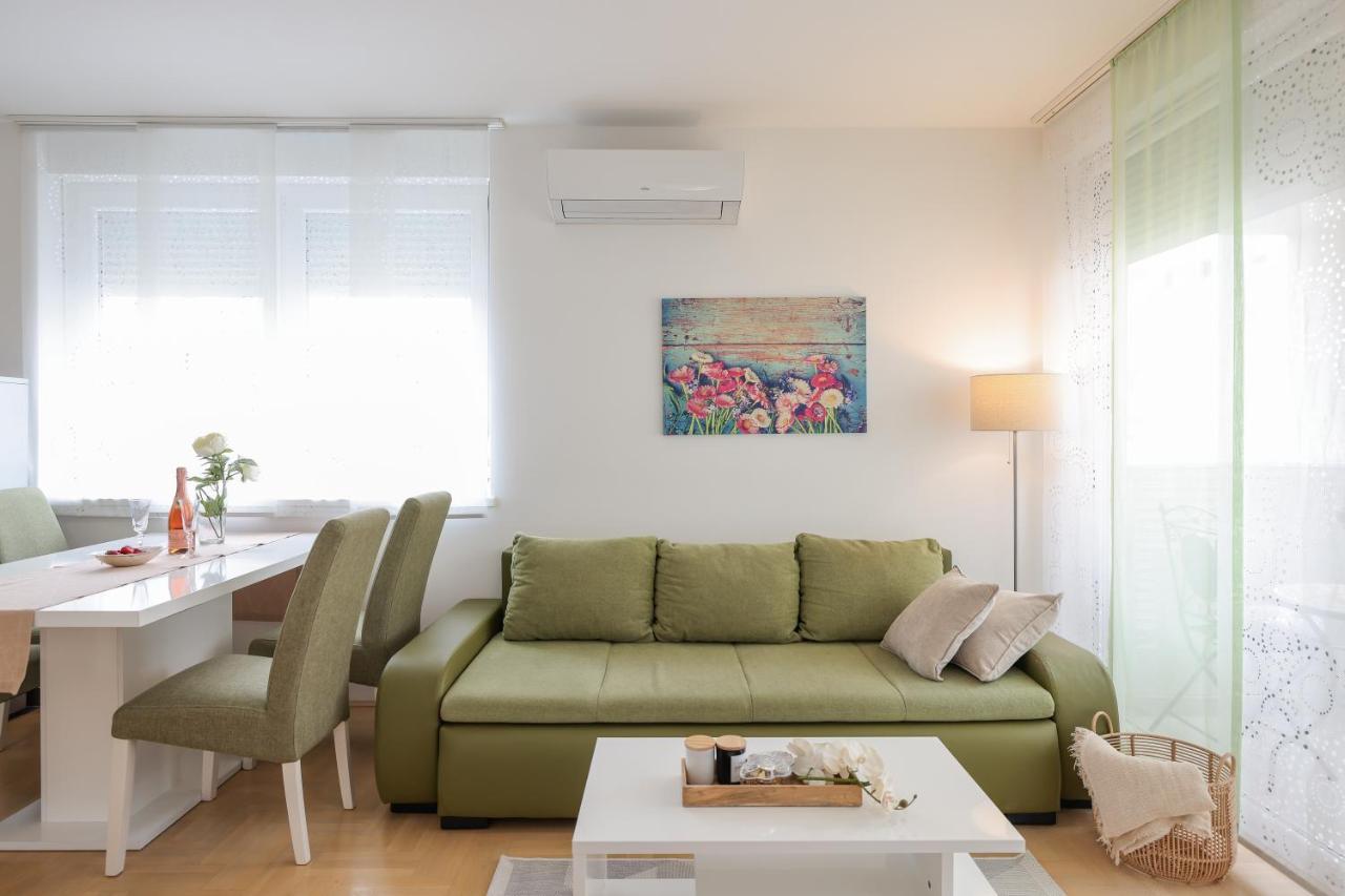 Cozy Niko Apartment - Private Parking And Balcony ザダル エクステリア 写真
